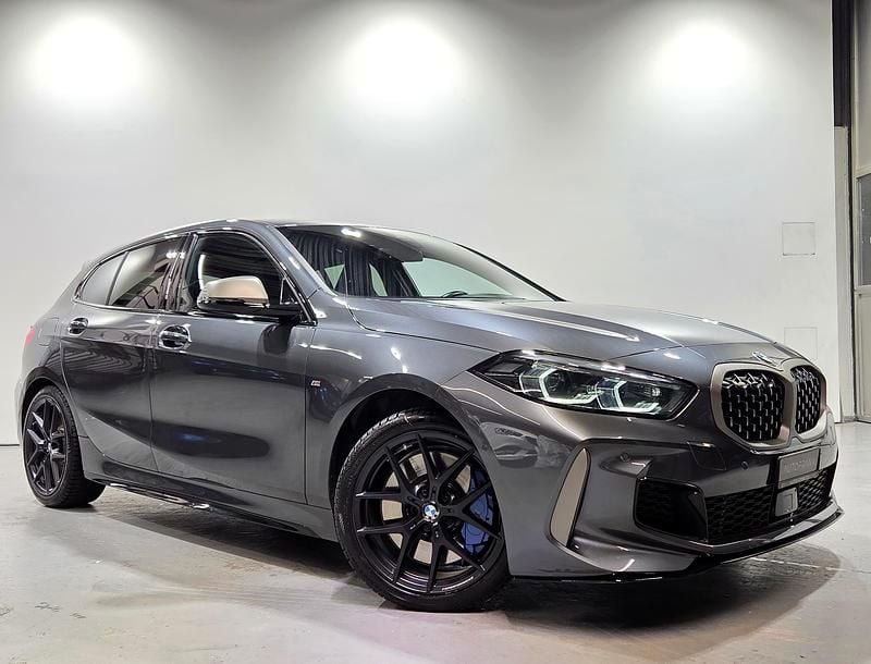 Grau Gebraucht 2021 BMW M135 Shadowline Kleinwagen | CHF 33’800 (Guter Preis) - Bild 1/4