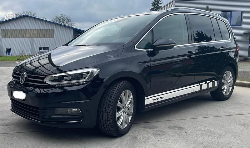 Gebraucht 2019 VW Touran Highline Van / Kleinbus | CHF 22’850 (Teuer) - Bild 1/4