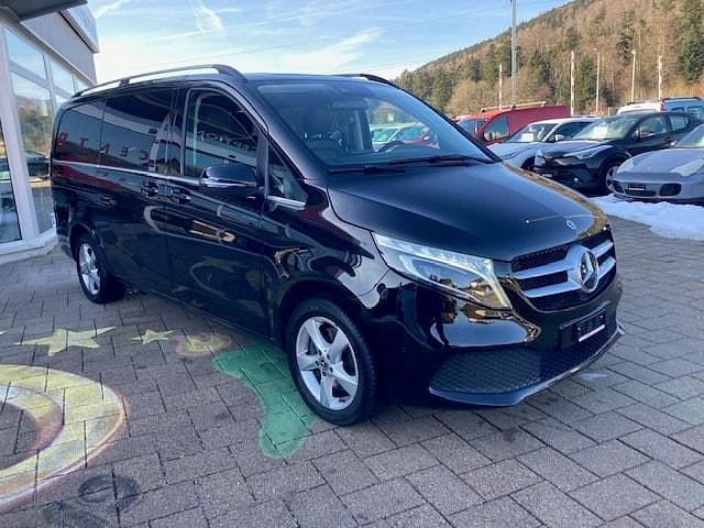 Gebraucht Mercedes V250 Avantgarde 190 PS (139 kW) 2022 Van / Kleinbus