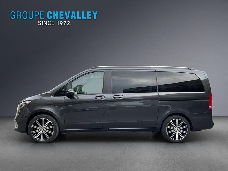 Gebraucht Mercedes V300 Avantgarde 239 PS (175 kW) 2019 Grau Van / Kleinbus