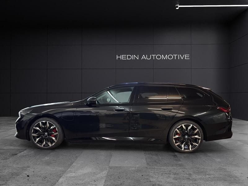 Neu BMW 550e Comfort Edition 489 PS (359 kW) 2025 Schwarz Kombi