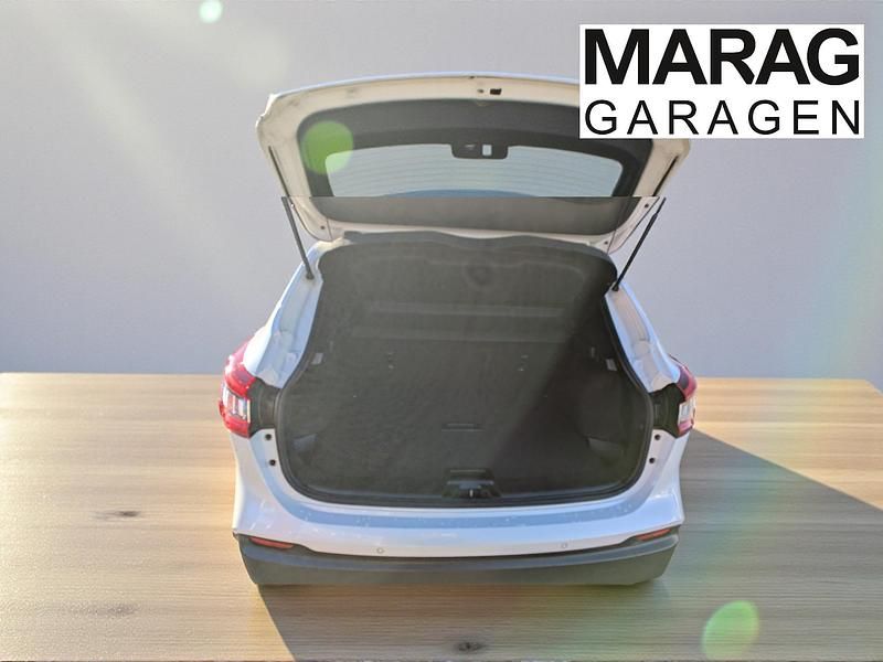 Gebraucht Nissan Qashqai Tekna+ 130 PS (95 kW) 2017 Weiss SUV