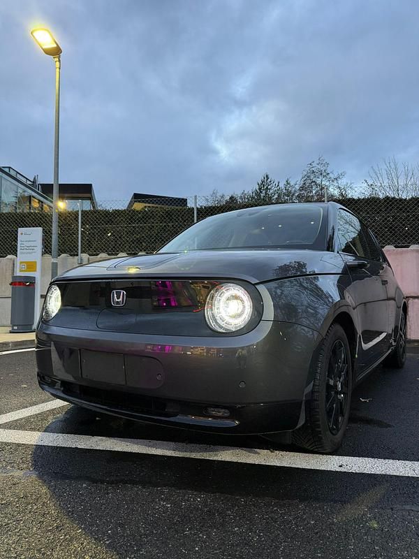 Gebraucht 2021 Honda e Kleinwagen | CHF 16’000 (Fairer Preis) - Bild 1/4