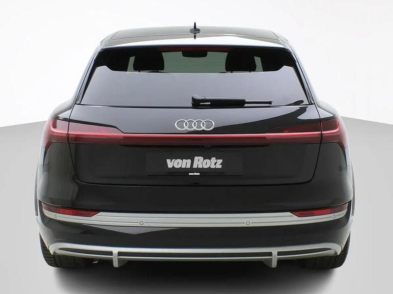 Gebraucht Audi e-tron 369 kW (503 PS) 2026 Schwarz SUV