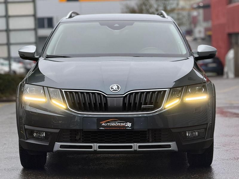 Gebraucht Skoda Octavia Scout 180 PS (132 kW) 2017 Kombi