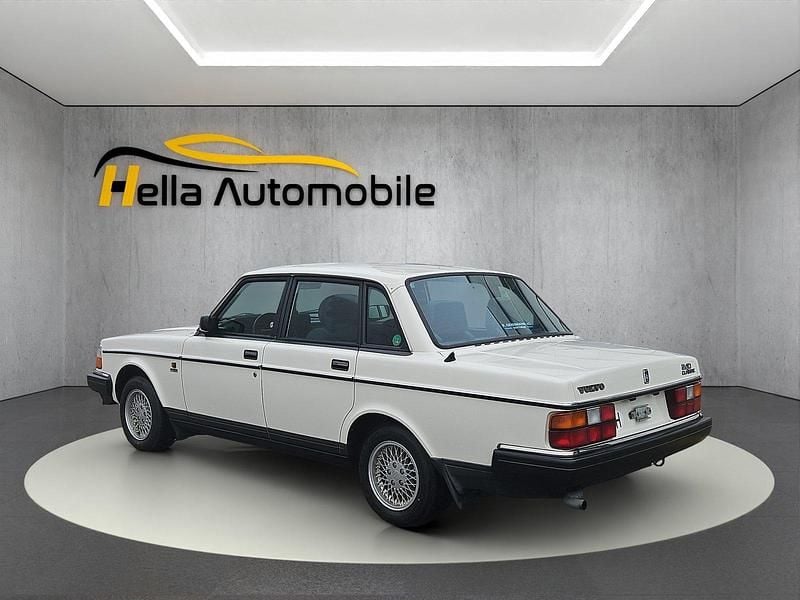 Gebraucht Volvo 240 Standard 116 PS (85 kW) 1991 Limousine