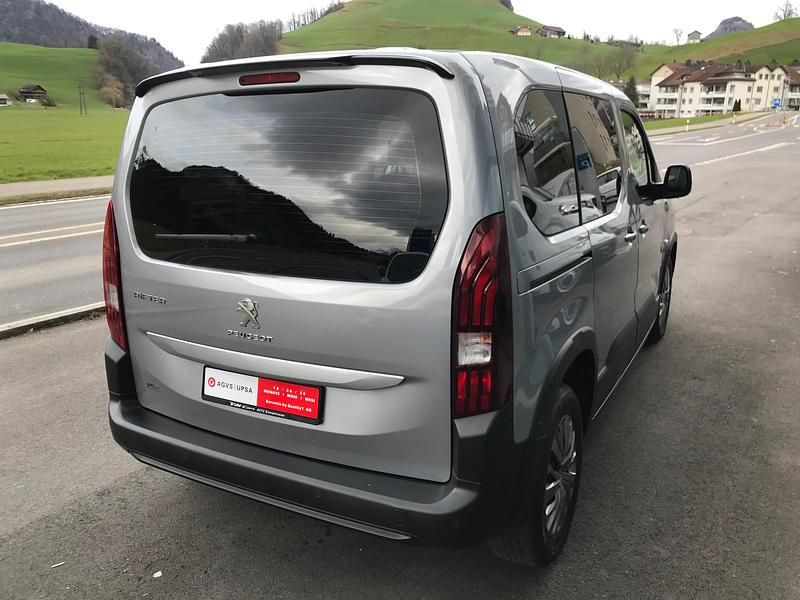 Gebraucht Peugeot Rifter Active 100 PS (73 kW) 2023 Van / Kleinbus