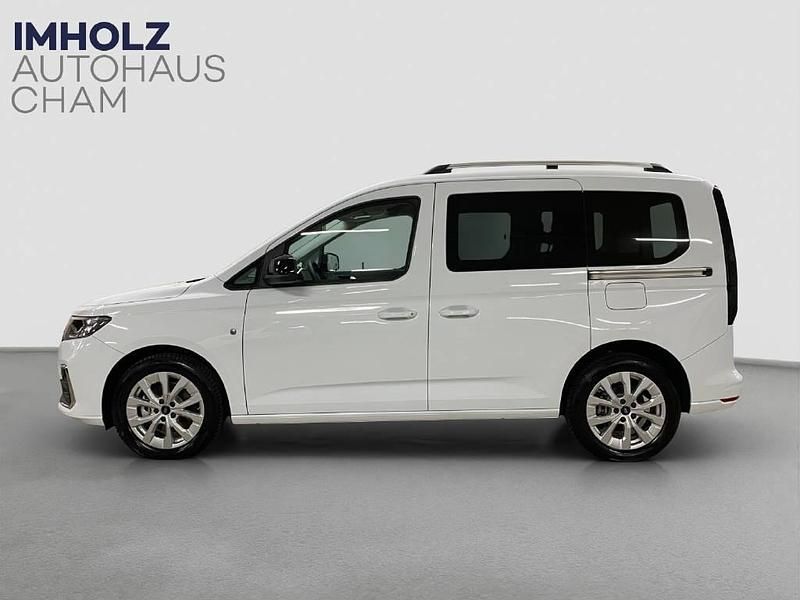 Neu Ford Tourneo Titanium 122 PS (89 kW) 2026 Weiss Kombi