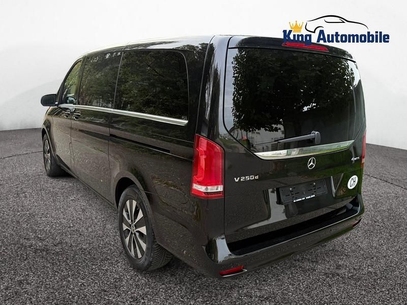 Gebraucht Mercedes V250 Avantgarde 190 PS (139 kW) 2023 Van / Kleinbus