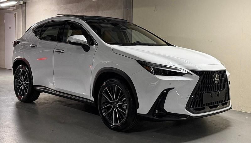 Neu 2025 Lexus NX450h+ E-FOUR SUV | CHF 61’900 (Guter Preis) - Bild 1/4