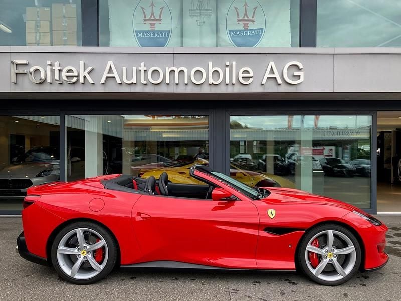 Gebraucht Ferrari Portofino 600 PS (441 kW) 2019 Rot Cabrio