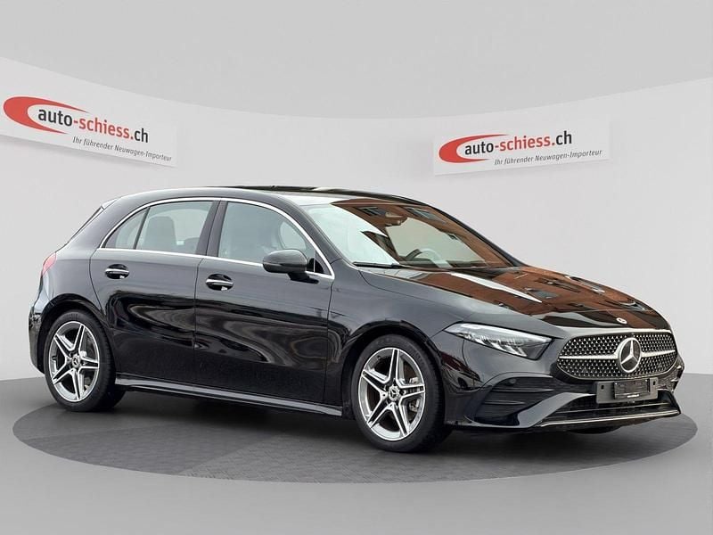 Gebraucht 2025 Mercedes A200 AMG line Limousine | CHF 28’800 - Bild 1/4