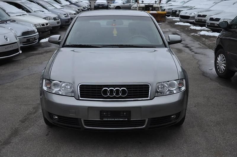 Gebraucht Audi A4 130 PS (95 kW) 2003 Grau, metallic Limousine
