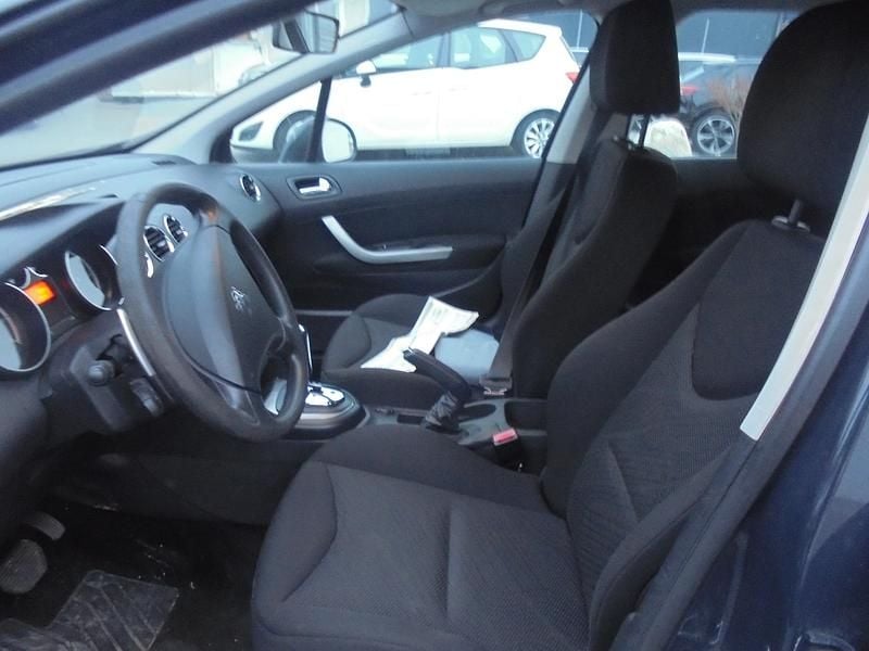 Gebraucht Peugeot 308 SW 112 PS (82 kW) 2011 Kombi