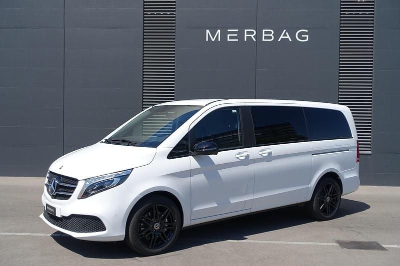 Weiss Gebraucht 2022 Mercedes V300 Avantgarde Van / Kleinbus | CHF 59’990 (Superpreis) - Bild 1/4