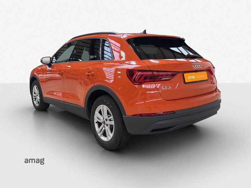 Gebraucht Audi Q3 Attraction 150 PS (110 kW) 2021 Pulsorange SUV