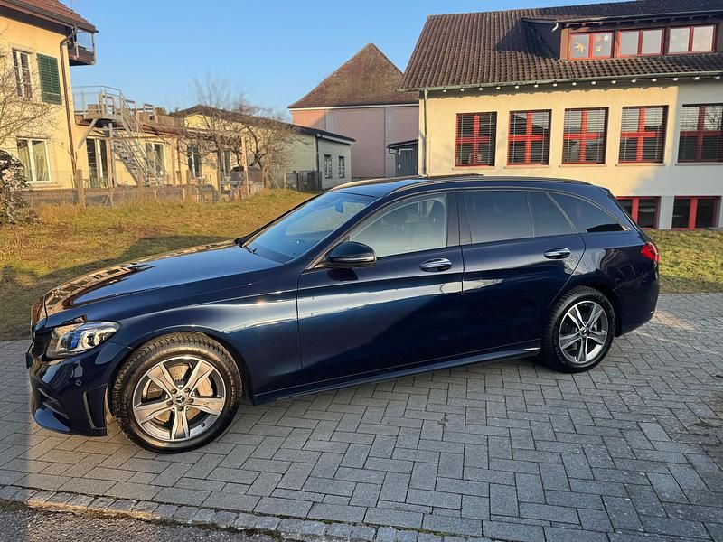 Gebraucht Mercedes C200 AMG line 184 PS (135 kW) 2019