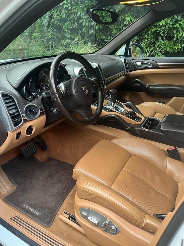 Gebraucht Porsche Cayenne 245 PS (180 kW) 2012 SUV