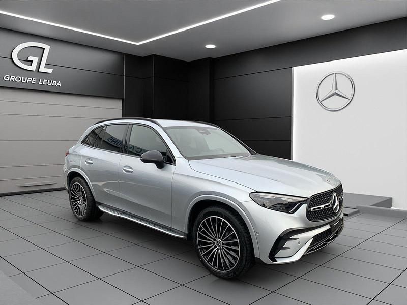 Gebraucht Mercedes GLC300e AMG line 258 PS (189 kW) 2024 Grau SUV