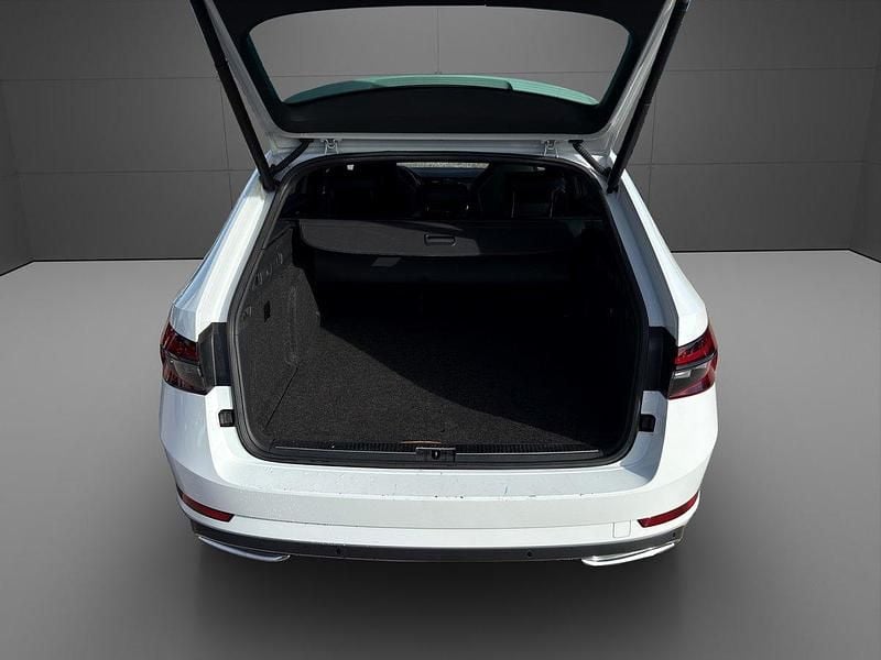 Gebraucht Skoda Superb SportLine 218 PS (160 kW) 2021 Kombi