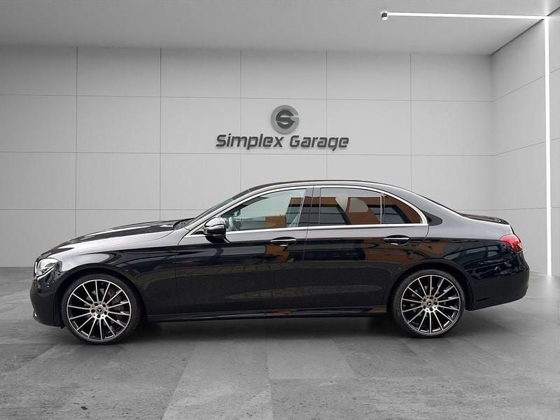 Gebraucht Mercedes E220 AMG line 194 PS (142 kW) 2021 Limousine