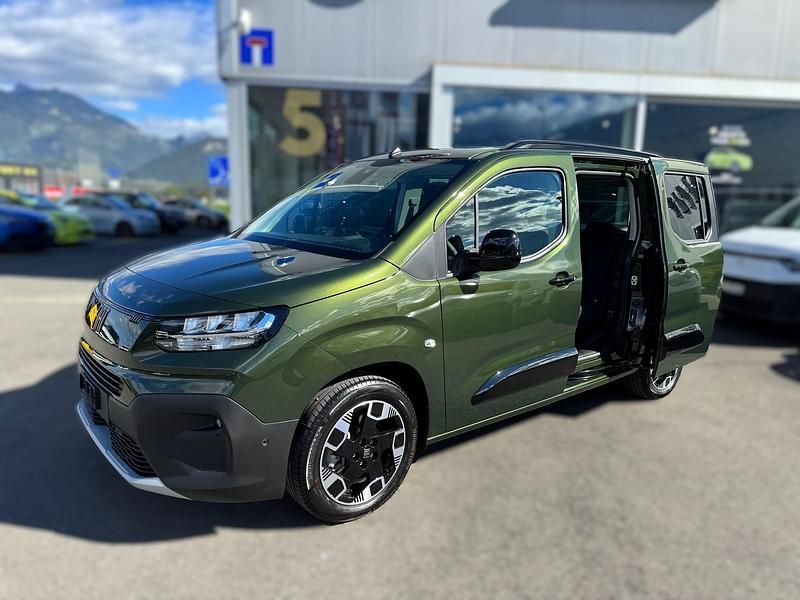 Neu Fiat e-Doblò Lounge 100 kW (136 PS) 2025 Van / Kleinbus