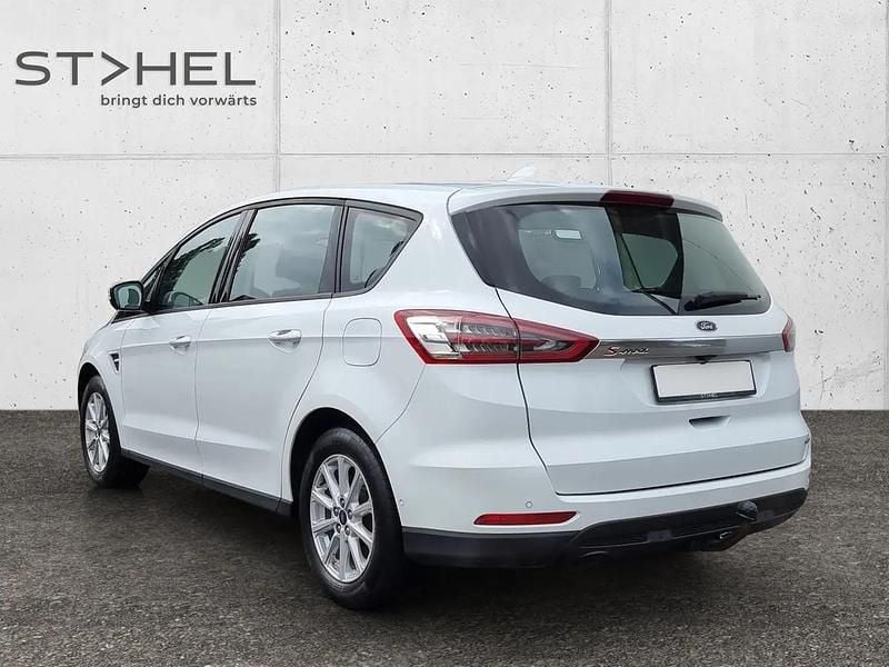 Gebraucht Ford S-MAX Titanium 191 PS (140 kW) 2025 Weiss Van / Kleinbus