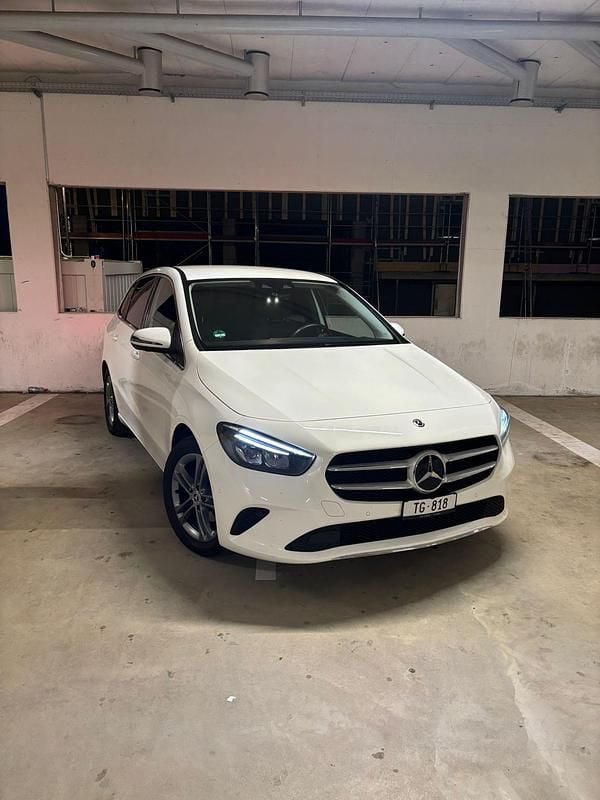 Gebraucht 2019 Mercedes B180 Style Van / Kleinbus | CHF 19’750 - Bild 1/4
