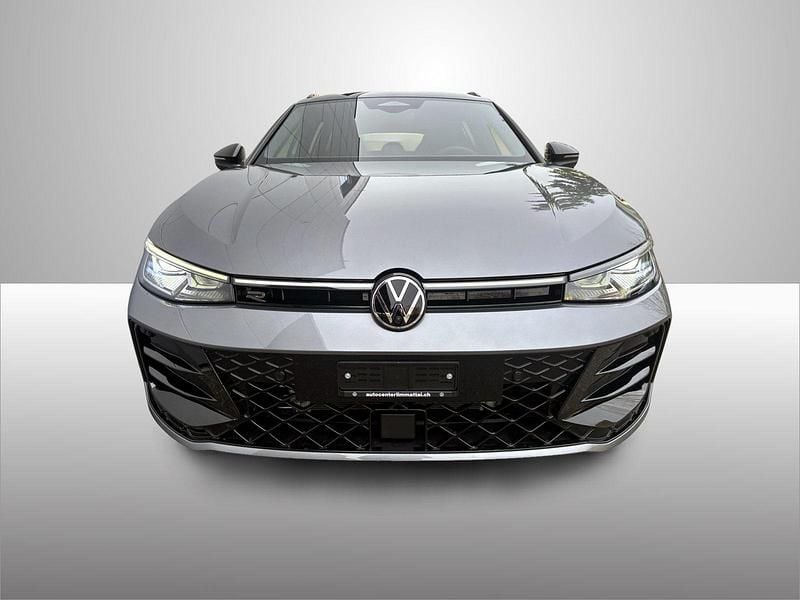 Neu VW Passat R-line 192 PS (141 kW) 2026 Grau Kombi