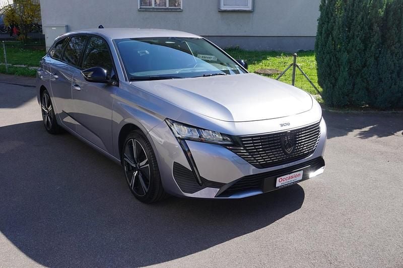 Silber Gebraucht 2024 Peugeot 308 SW Allure Kombi | CHF 24’999 (Etwas zu teuer) - Bild 1/4