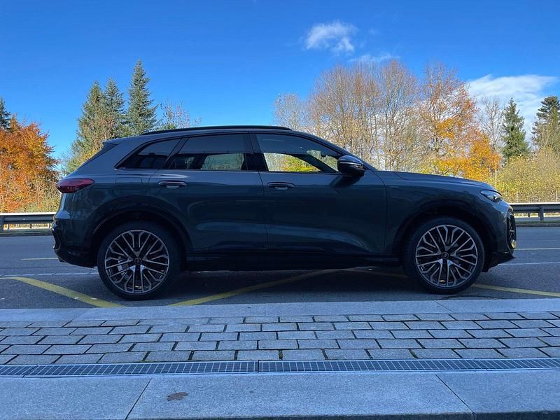 Neu Audi Q5 Ambiente 367 PS (269 kW) 2025 SUV