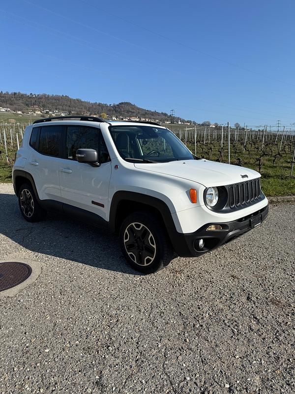Gebraucht Jeep Renegade Trailhawk 170 PS (125 kW) 2015 SUV