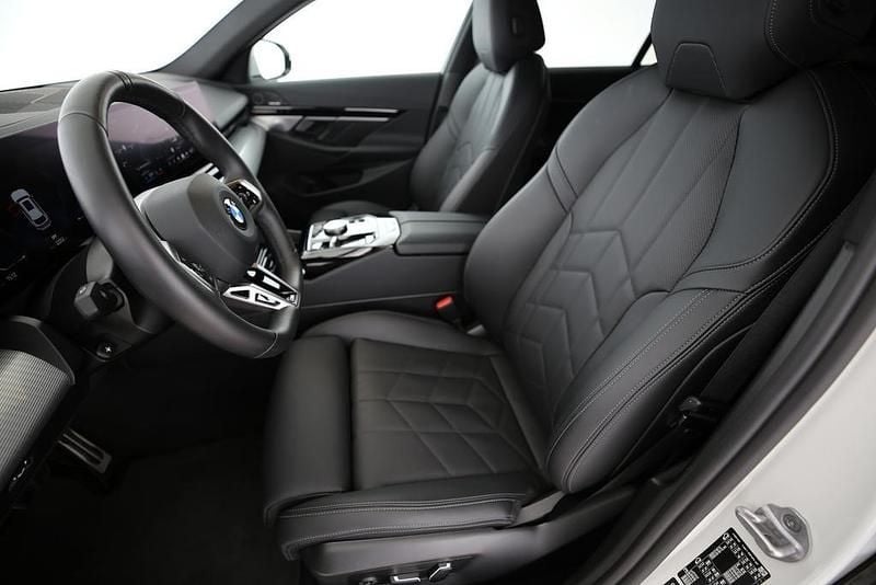 Gebraucht BMW 520 Comfort Edition 208 PS (152 kW) 2024 Weiss Kombi