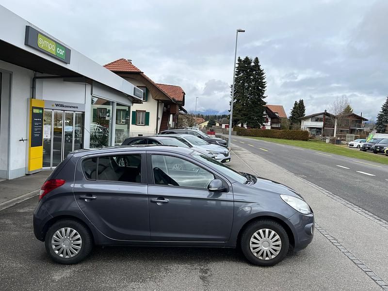 Gebraucht Hyundai i20 Style 101 PS (74 kW) 2011 Kleinwagen
