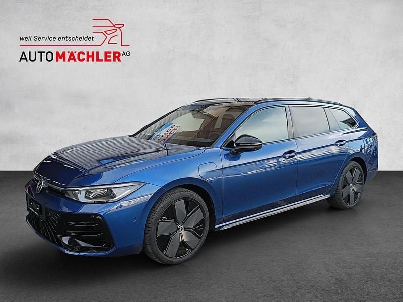 Gebraucht VW Passat R-line 272 PS (200 kW) 2025 Kombi
