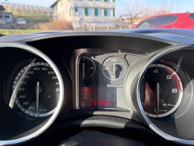 Gebraucht Alfa Romeo Giulietta Distinctive 150 PS (110 kW) 2014 Kleinwagen