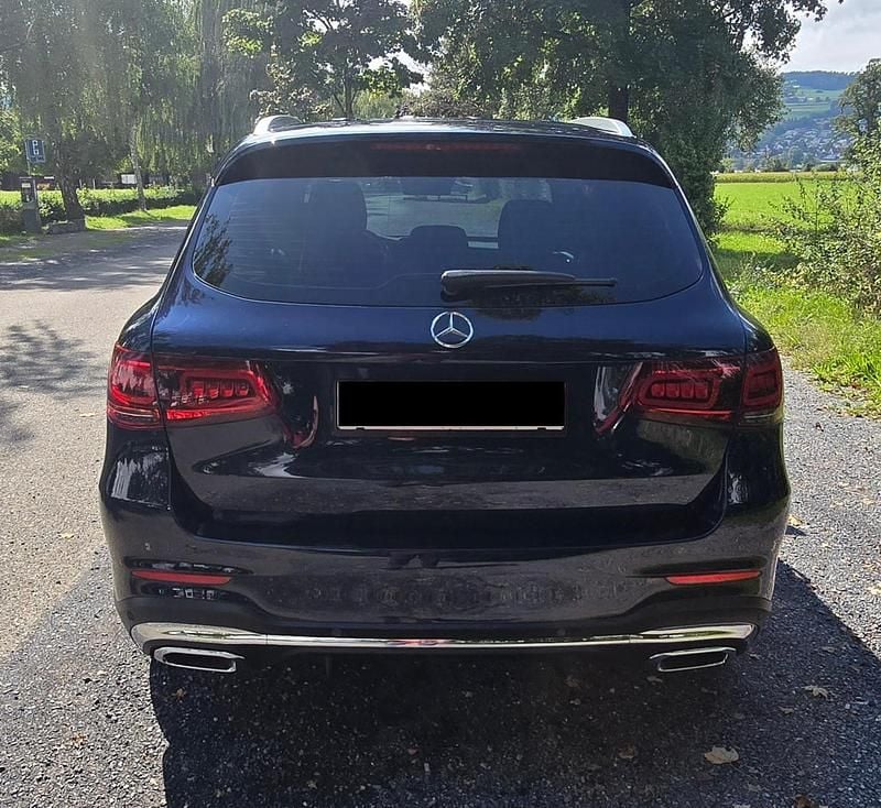 Gebraucht Mercedes GLC300 AMG line 245 PS (180 kW) 2021