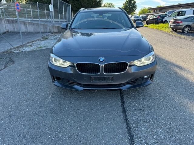 Gebraucht BMW 320 Luxury Line 184 PS (135 kW) 2013 Kombi