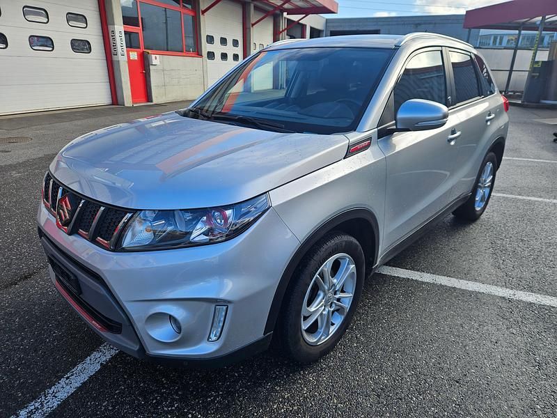 Gebraucht Suzuki Vitara 140 PS (102 kW) 2016 Silber SUV