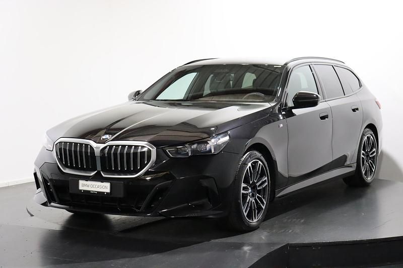 Gebraucht BMW 520 Comfort Edition 208 PS (152 kW) 2024 Schwarz Kombi