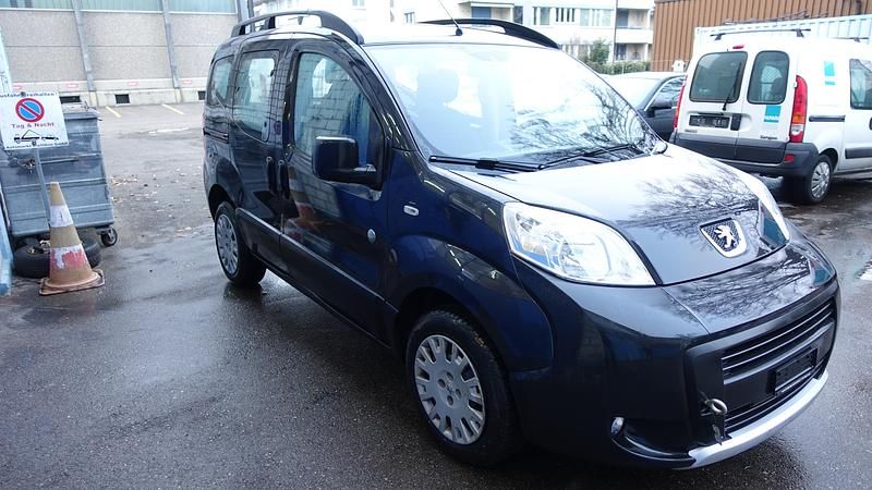 Gebraucht Peugeot Bipper Outdoor 73 PS (53 kW) 2013 Van / Kleinbus