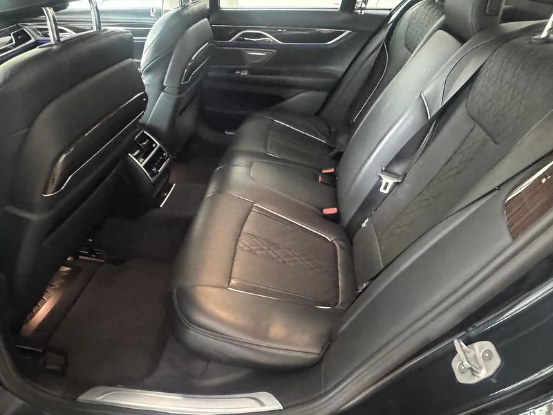 Gebraucht BMW 730 265 PS (194 kW) 2017 Limousine