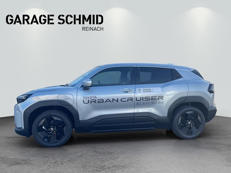 Neu Toyota Urban Cruiser Comfort 105 kW (144 PS) 2025 Silber SUV