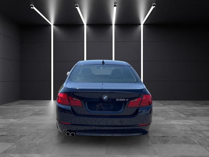 Gebraucht BMW 530 258 PS (189 kW) 2011 Limousine