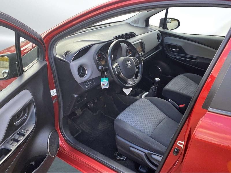 Gebraucht Toyota Yaris Trend 99 PS (72 kW) 2015 Limousine