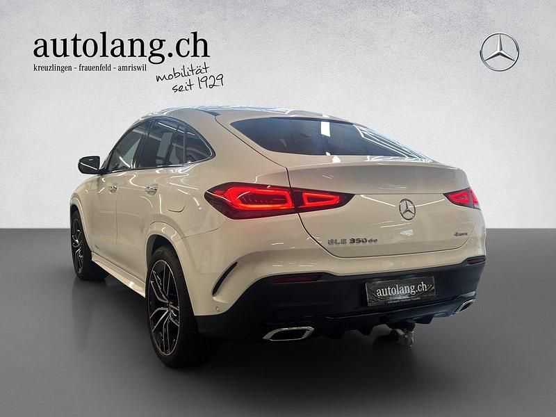 Gebraucht Mercedes GLE350 AMG line 333 PS (244 kW) 2023 Weiss Coupé