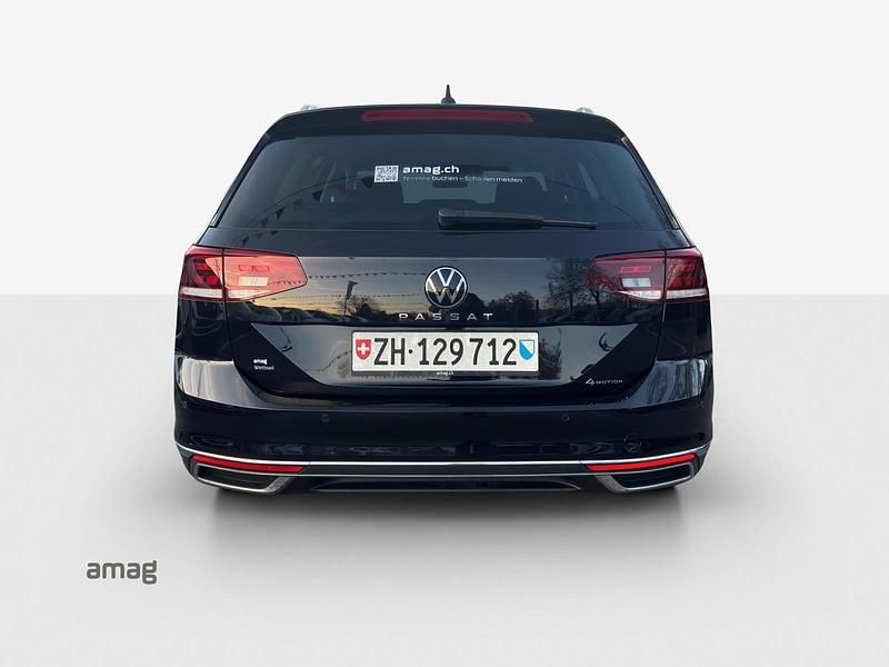 Gebraucht VW Passat Elegance 200 PS (147 kW) 2023 Deepblack perleffekt Kombi