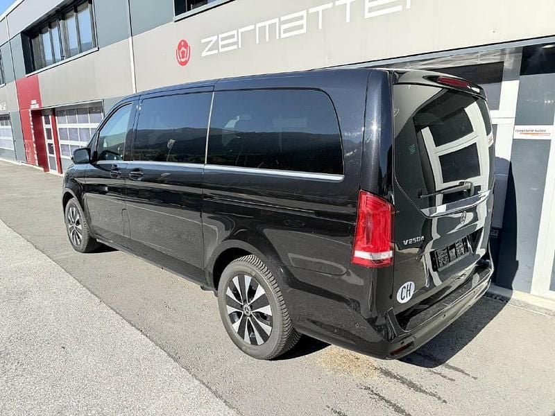 Gebraucht Mercedes V250 Avantgarde 190 PS (139 kW) 2024 Van / Kleinbus