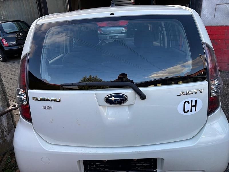 Gebraucht Subaru Justy 91 PS (66 kW) 2010 Kleinwagen