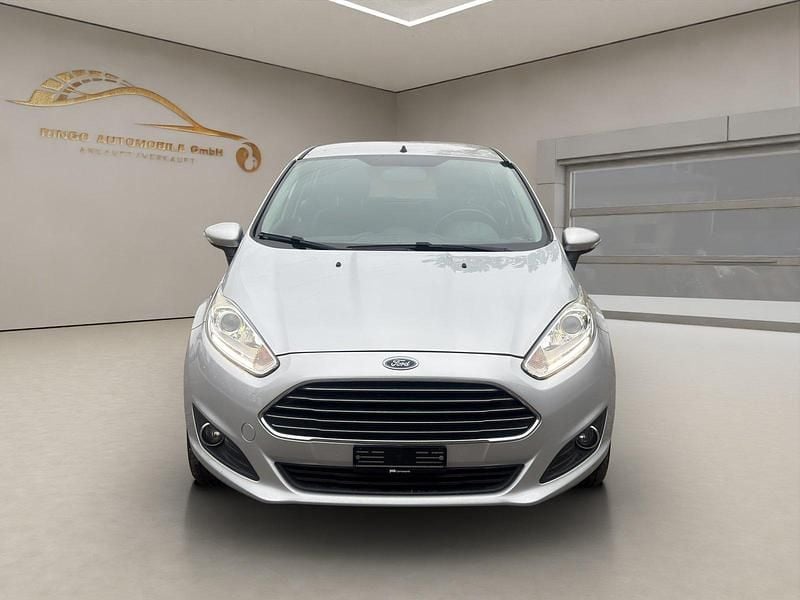 Gebraucht Ford Fiesta Trend 100 PS (73 kW) 2013 Kleinwagen